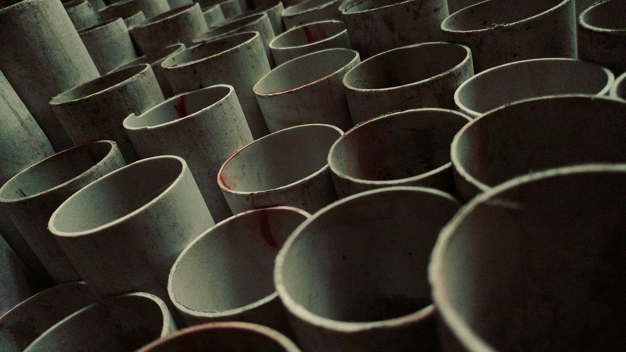 ﻿﻿﻿Rows of large used PVC pipes